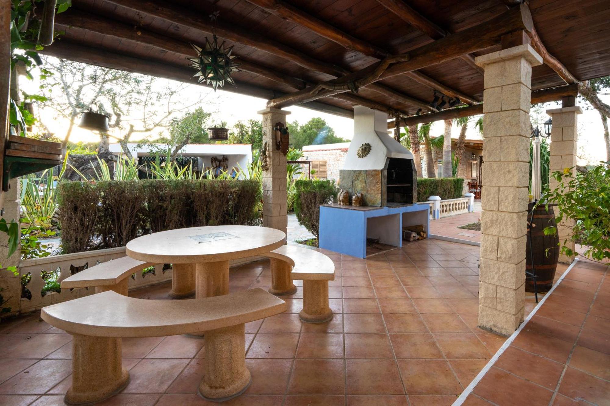 Montecristo Villa Can Cardona מראה חיצוני תמונה