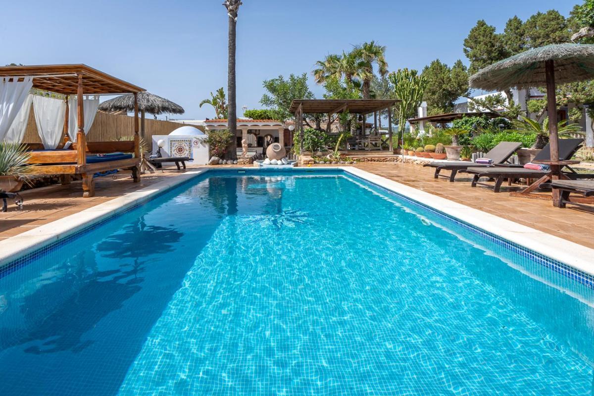 Montecristo Villa Can Cardona מראה חיצוני תמונה