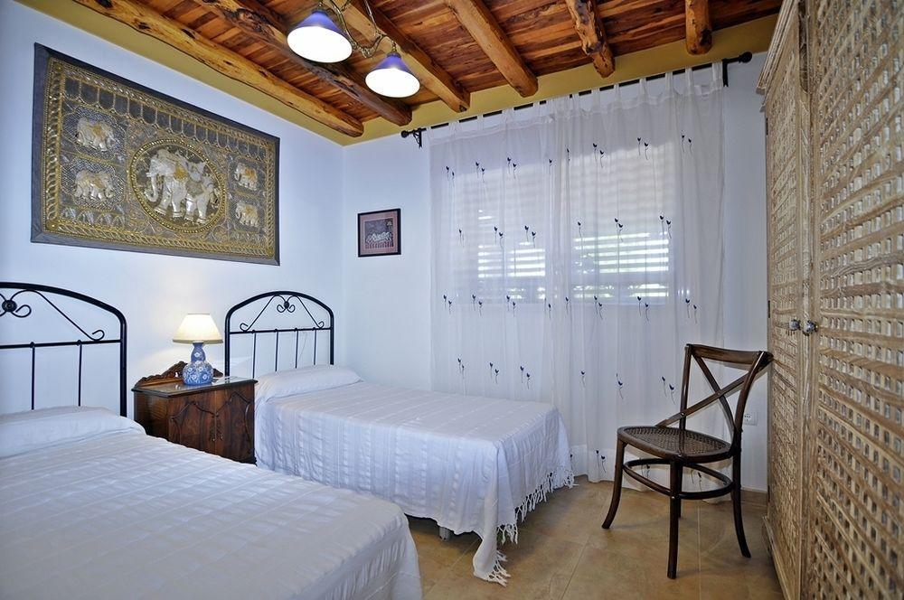 Montecristo Villa Can Cardona מראה חיצוני תמונה